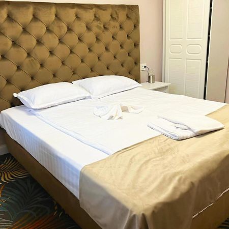 Pensiunea Pink House Runcu Hotel รุนกู ภายนอก รูปภาพ