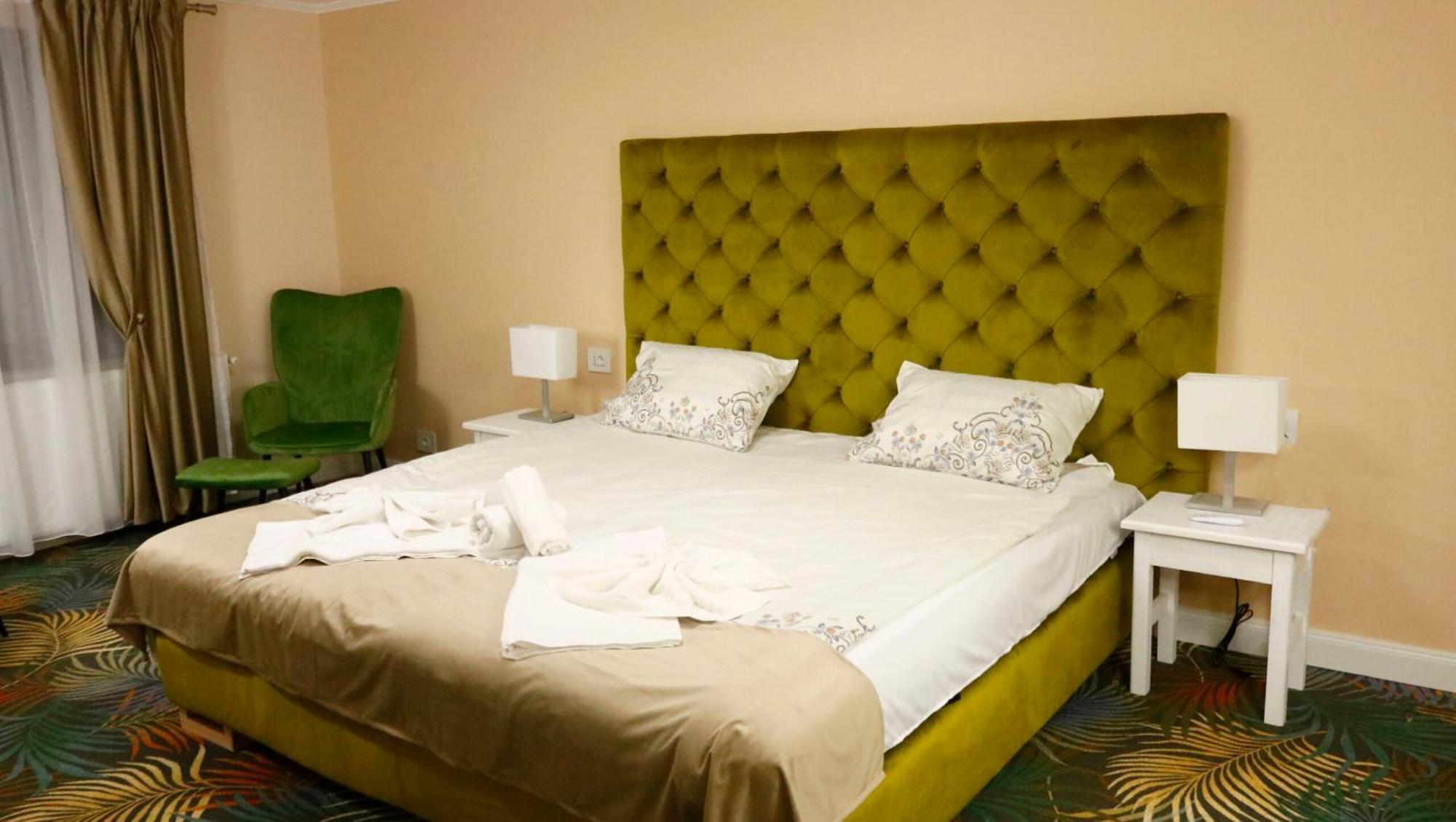 Pensiunea Pink House Runcu Hotel รุนกู ภายนอก รูปภาพ