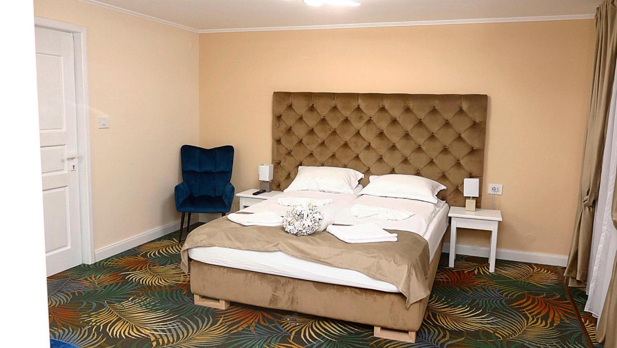 Pensiunea Pink House Runcu Hotel รุนกู ภายนอก รูปภาพ